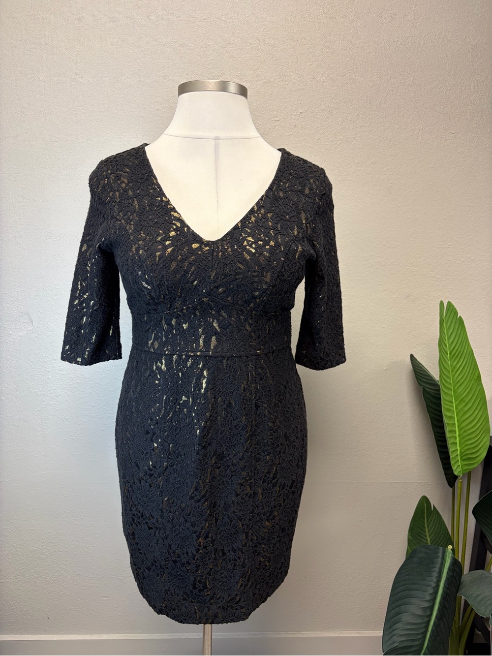 Wayne Cooper Black Lace V-Neck Midi Dress
